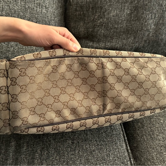 Diaper bag - Picture 2 of 7